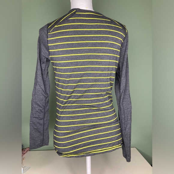 Icebreaker Merino 200 Shirt Womens Medium Long Sleeve Lightweight Gray Green - Picture 4 of 6